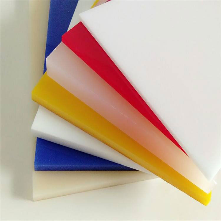 Caractéristique Feuille de plexiglas couleur pour caissons lumineux